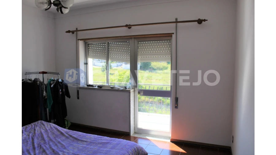 Negócio para Venda em Carregueiros Foto 14