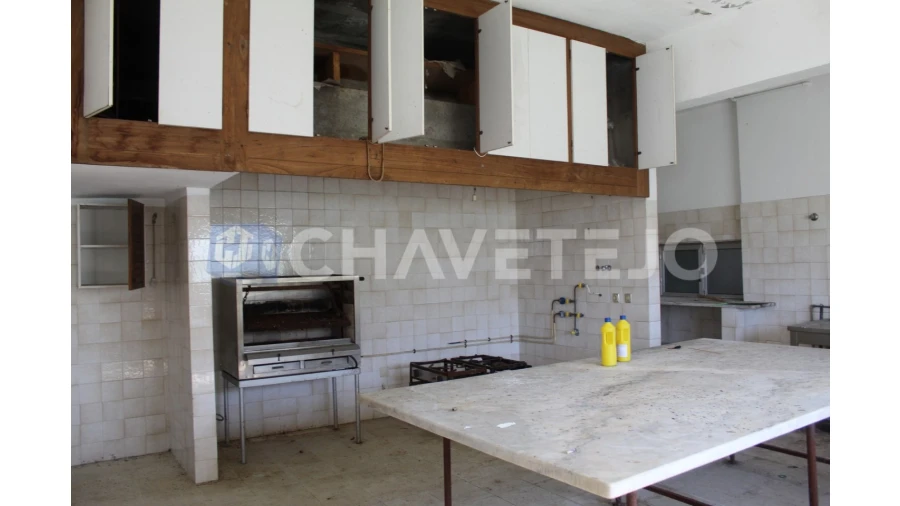 Negócio para Venda em Carregueiros Foto 27