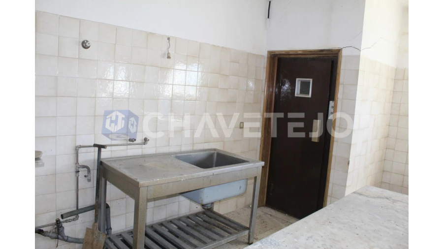 Negócio para Venda em Carregueiros Foto 30