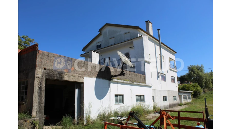 Negócio para Venda em Carregueiros Foto 3