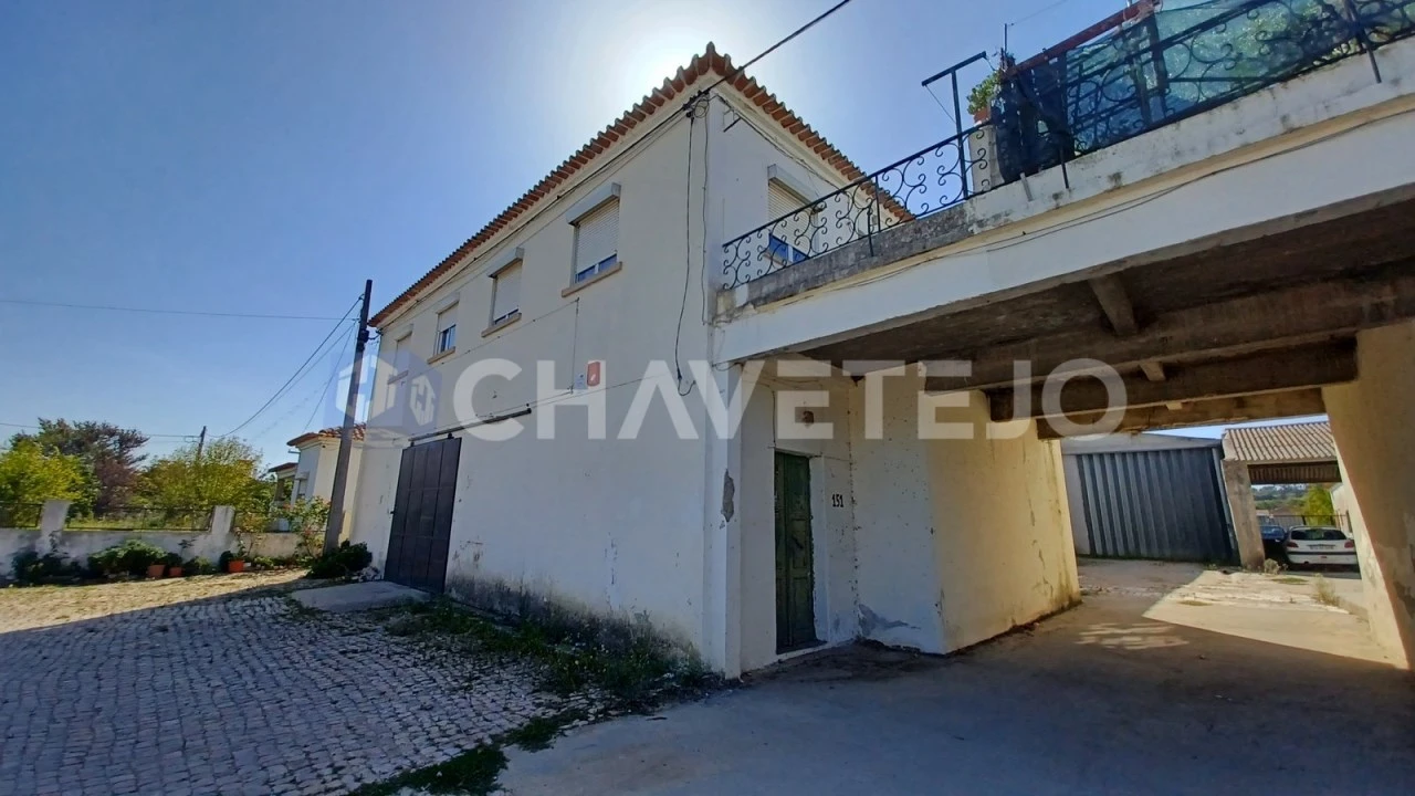 Prédio para Venda em São João Baptista e Santa Maria dos Olivais Foto 3