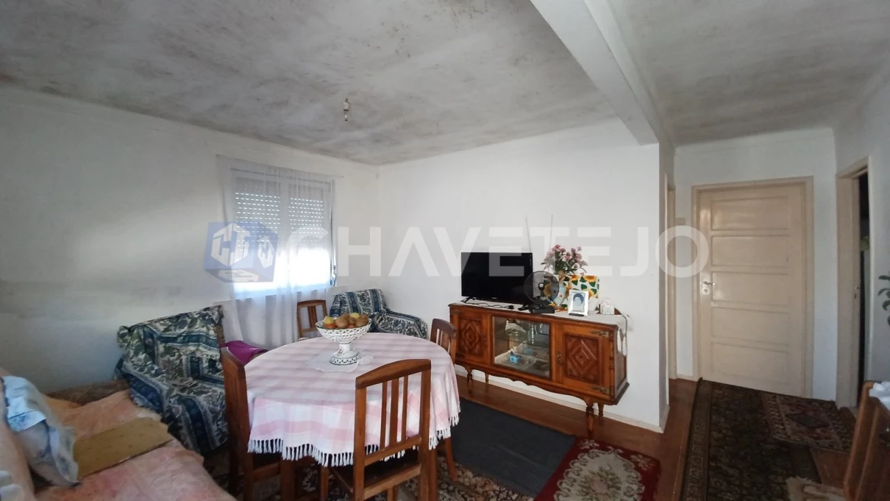 Prédio para Venda em São João Baptista e Santa Maria dos Olivais Foto 32