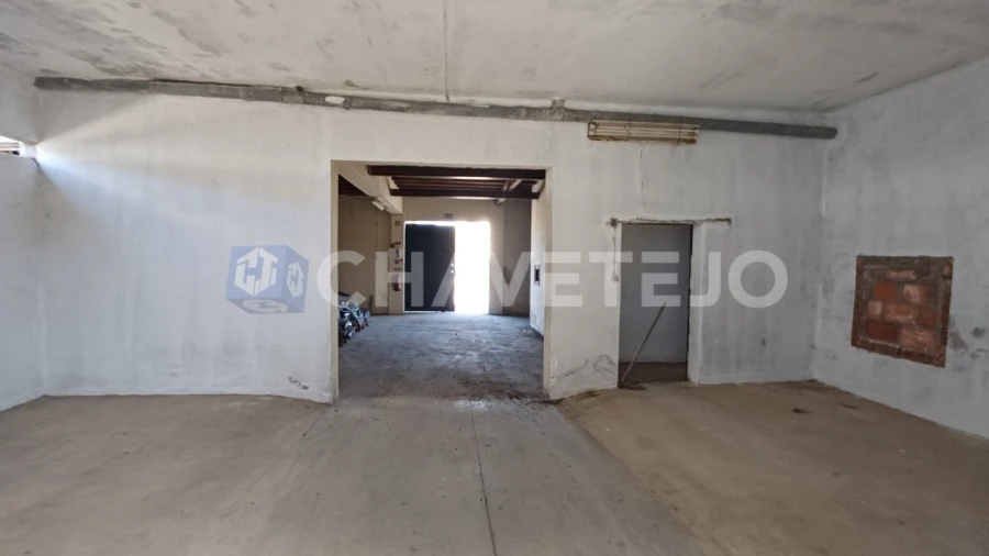 Prédio para Venda em São João Baptista e Santa Maria dos Olivais Foto 18