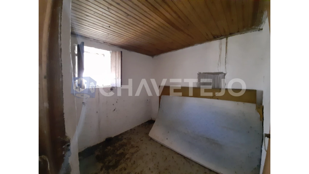 Moradia T3 para Venda em Freixianda, Ribeira do Fárrio e Formigais Foto 5