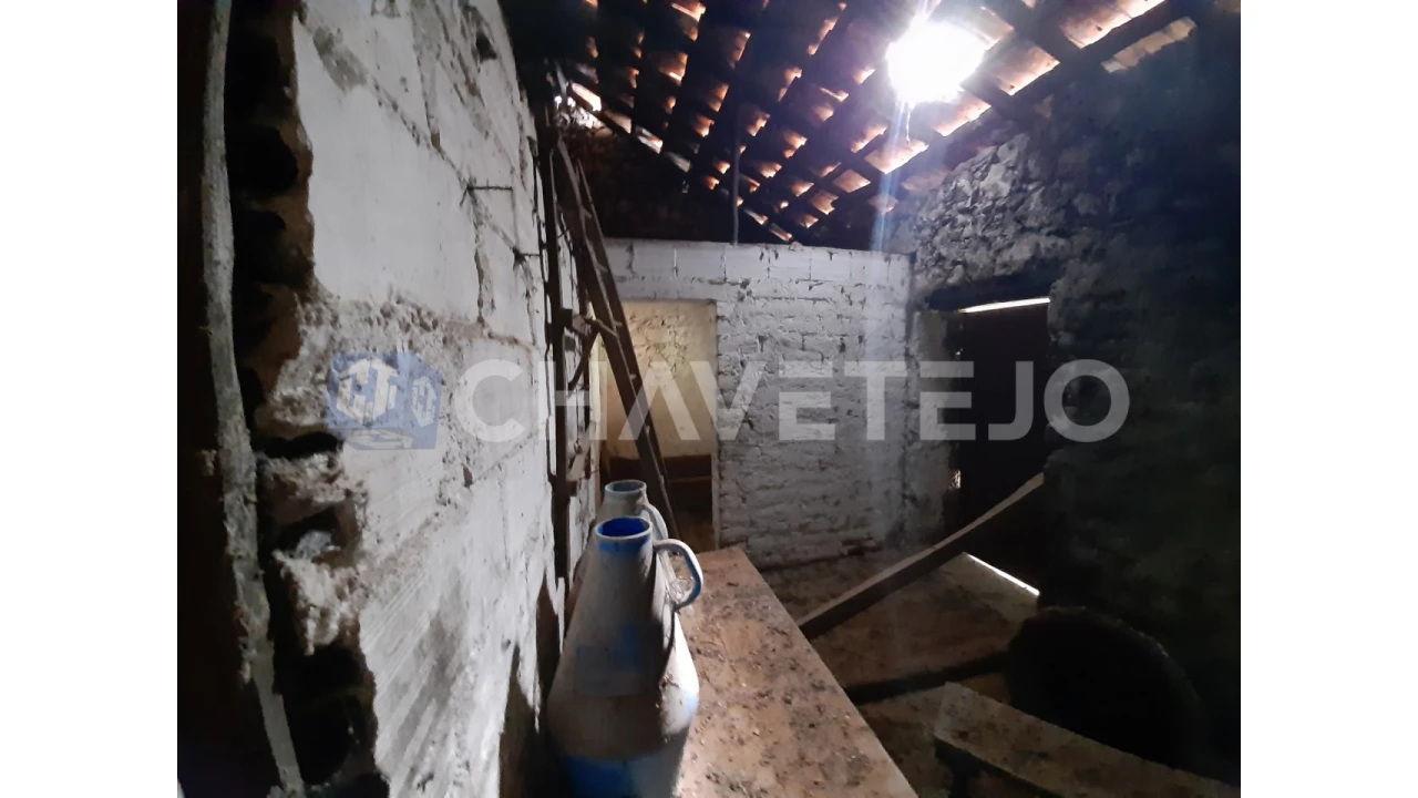 Moradia T3 para Venda em Freixianda, Ribeira do Fárrio e Formigais Foto 8