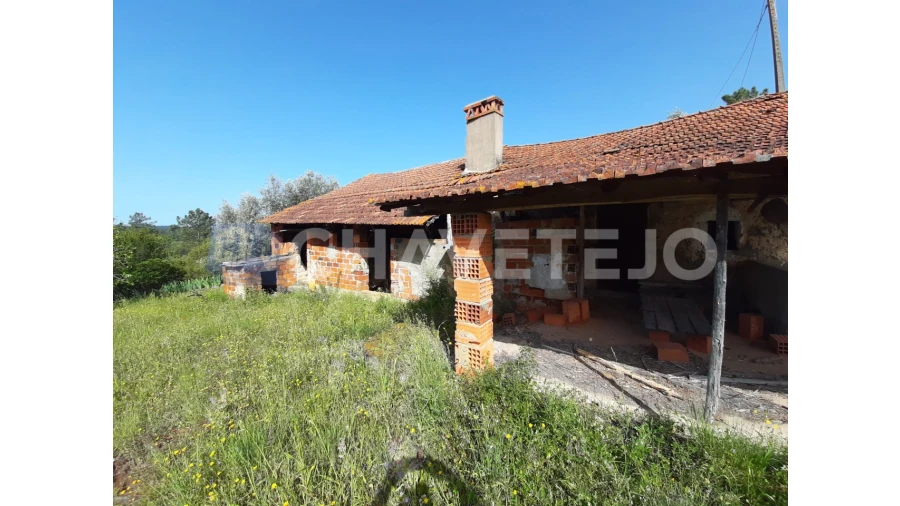 Moradia T3 para Venda em Freixianda, Ribeira do Fárrio e Formigais Foto 4