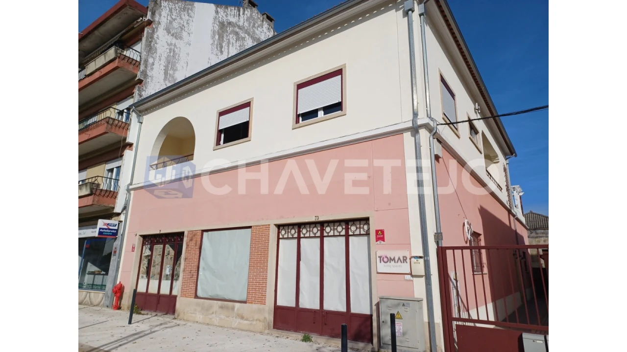 Prédio para Venda em São João Baptista e Santa Maria dos Olivais Foto 2