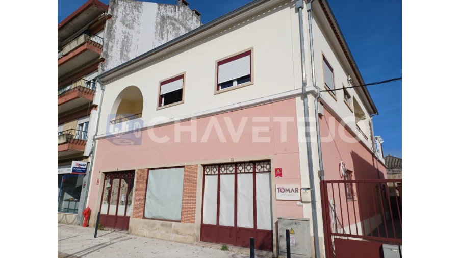 Prédio para Venda em São João Baptista e Santa Maria dos Olivais Foto 2