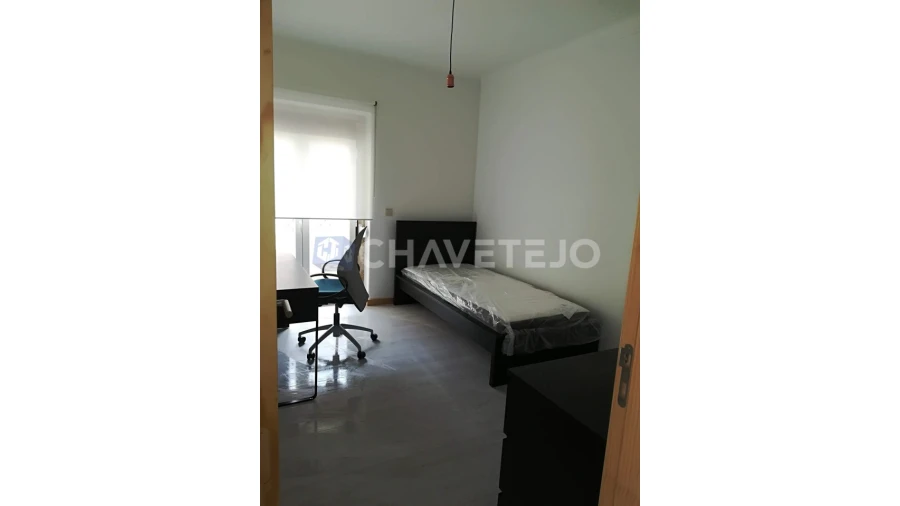 Prédio para Venda em São João Baptista e Santa Maria dos Olivais Foto 11