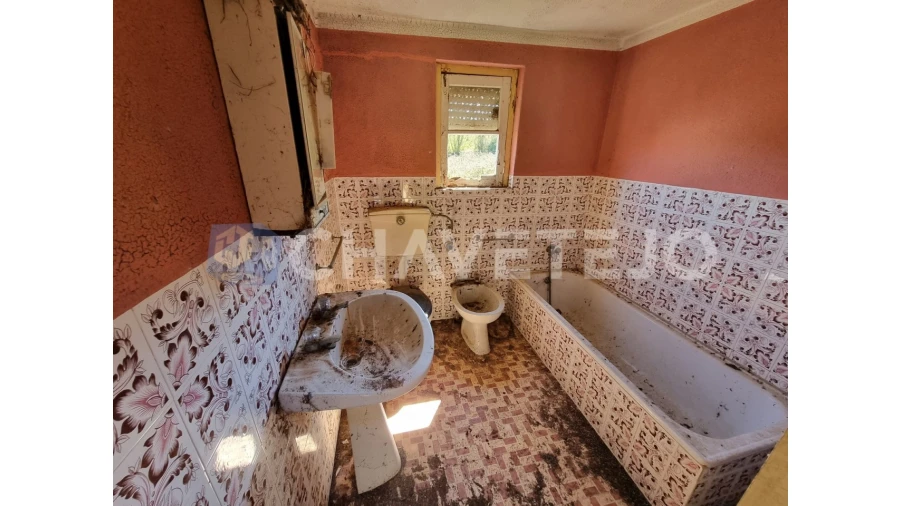 Moradia T2 para Venda em Beco Foto 5