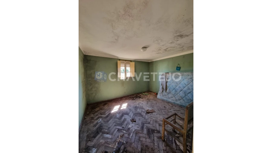 Moradia T2 para Venda em Beco Foto 6