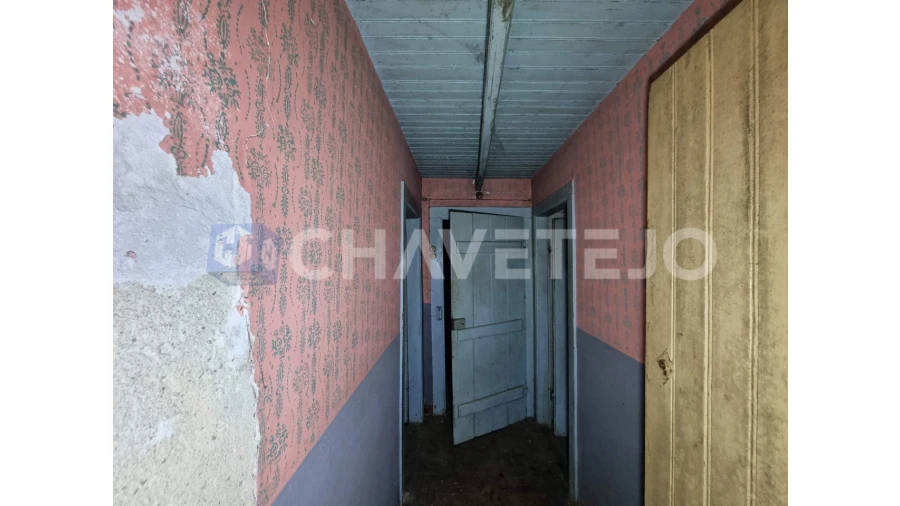 Moradia T2 para Venda em Beco Foto 12