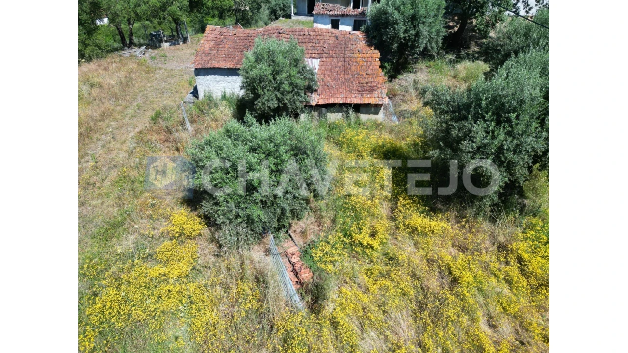Terreno para Venda em Urqueira Foto 6