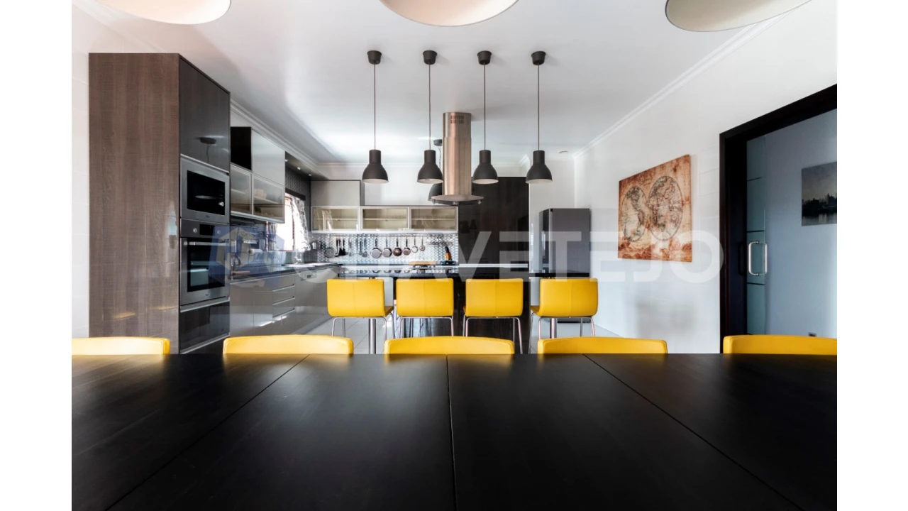 Moradia T4 para Venda em Serra e Junceira Foto 18