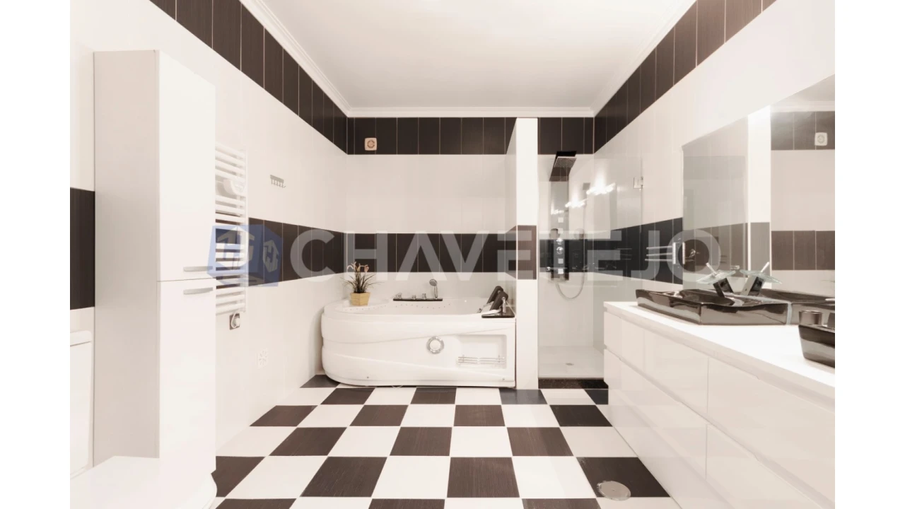 Moradia T4 para Venda em Serra e Junceira Foto 42