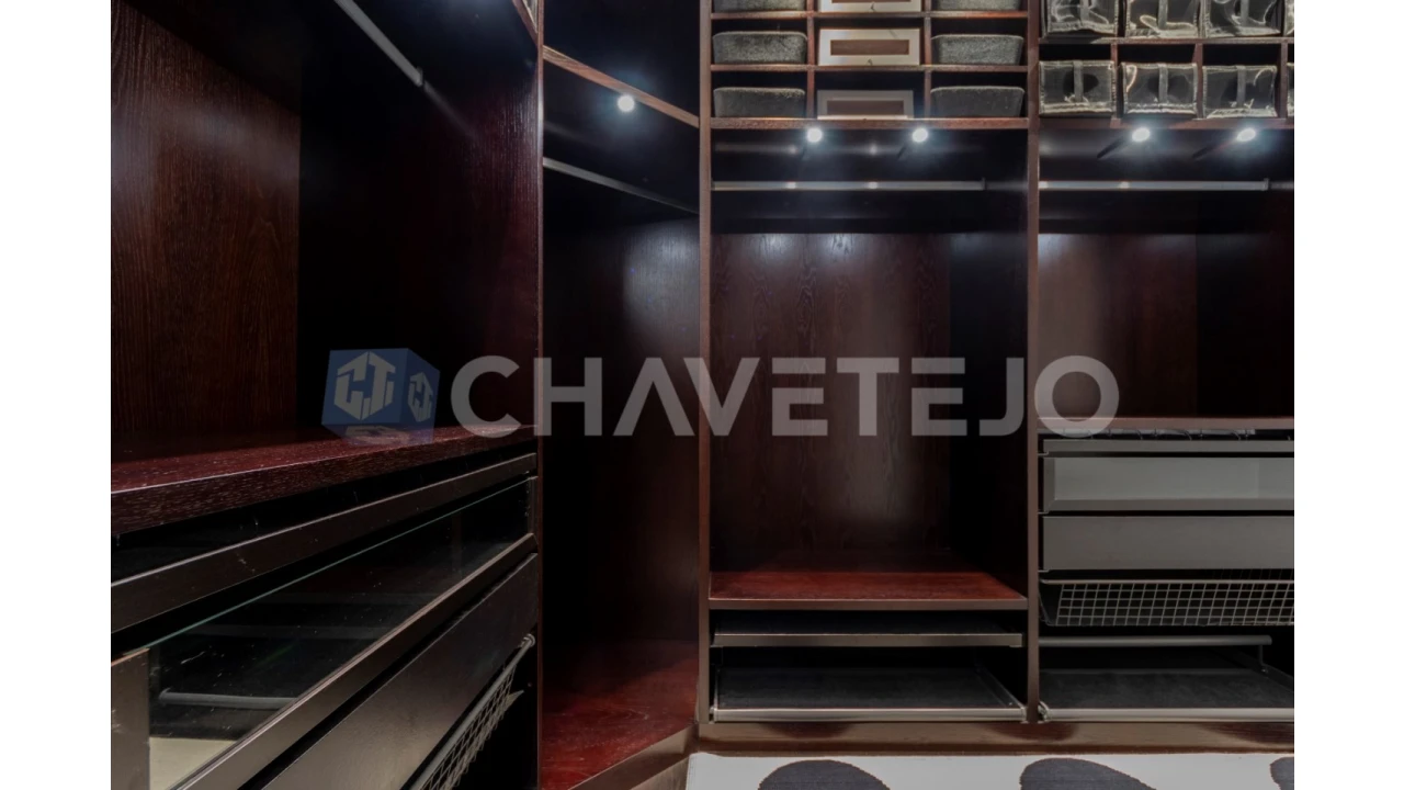 Moradia T4 para Venda em Serra e Junceira Foto 47