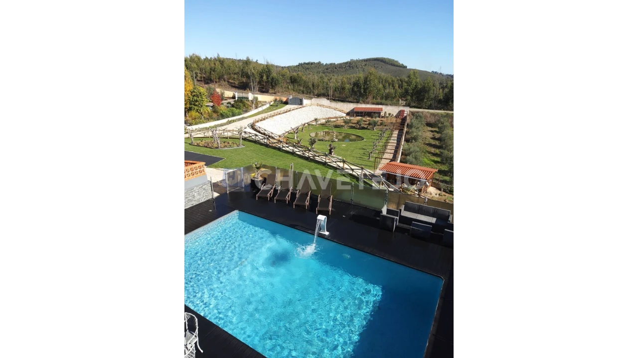 Moradia T4 para Venda em Serra e Junceira Foto 58