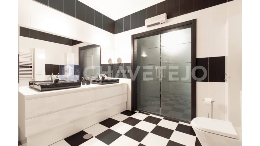 Moradia T4 para Venda em Serra e Junceira Foto 49