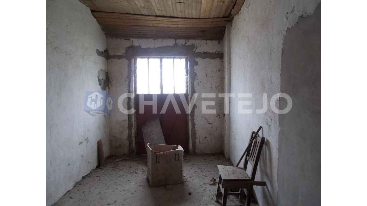 Moradia T4 para Venda em Freixianda, Ribeira do Fárrio e Formigais Foto 5