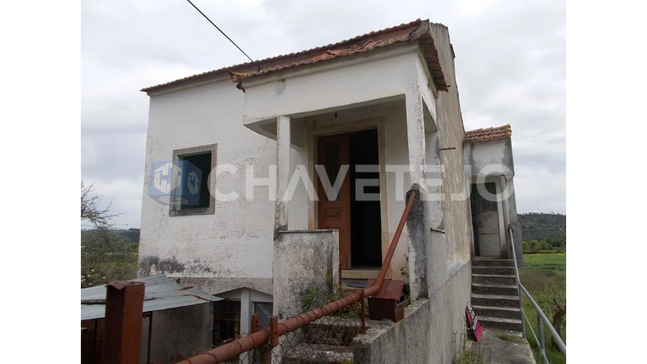 Moradia T4 para Venda em Freixianda, Ribeira do Fárrio e Formigais Foto 9