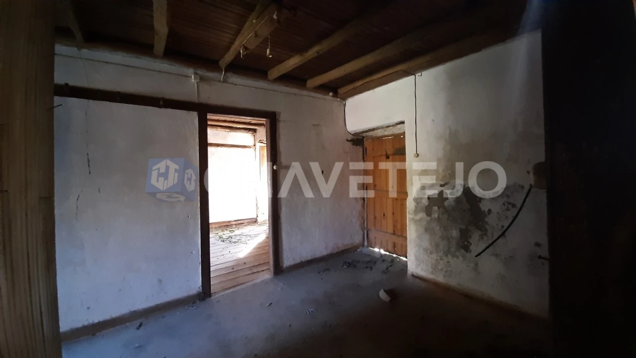 Moradia T4 para Venda em Pussos São Pedro Foto 12