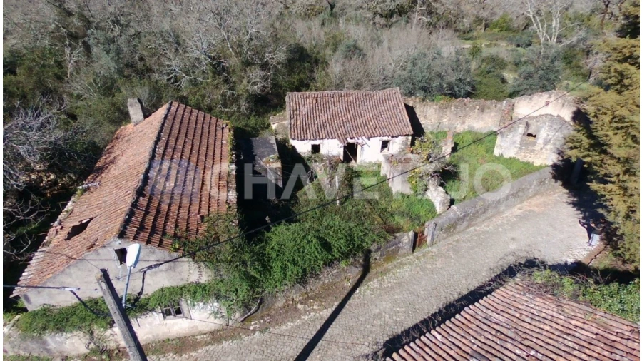 Moradia T4 para Venda em Pussos São Pedro