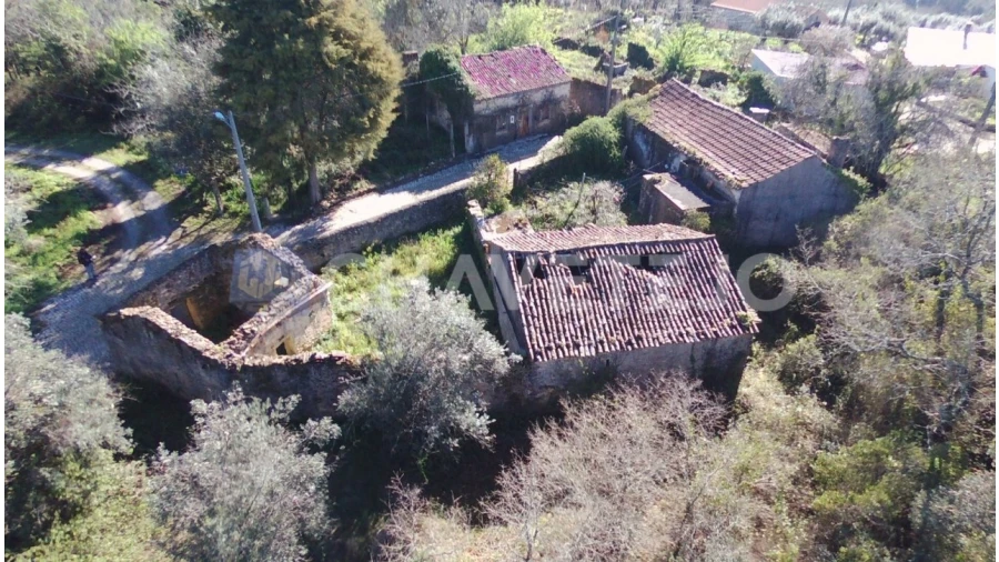 Moradia T4 para Venda em Pussos São Pedro Foto 2