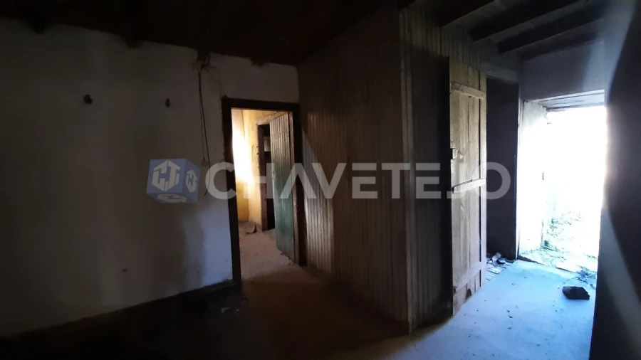 Moradia T4 para Venda em Pussos São Pedro Foto 10