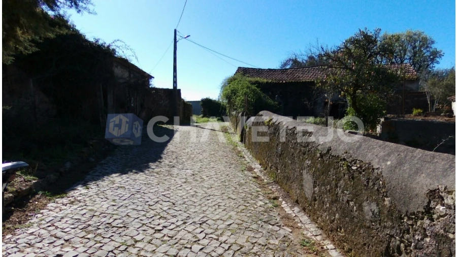 Moradia T4 para Venda em Pussos São Pedro Foto 23