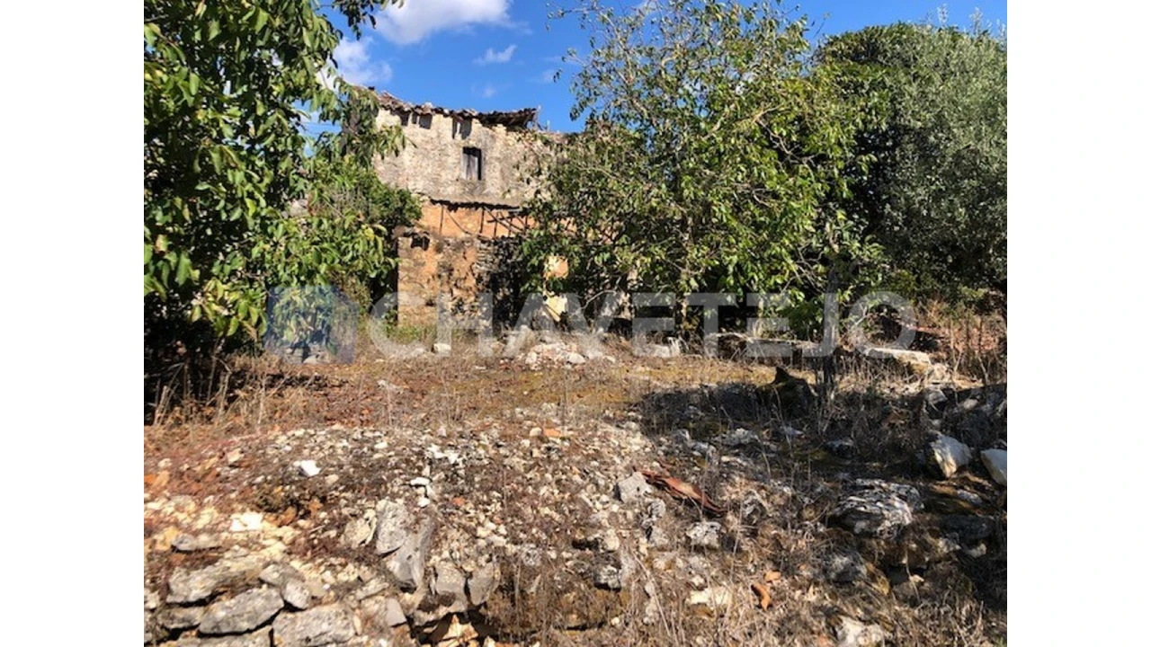 Moradia T4 para Venda em Chãos Foto 9