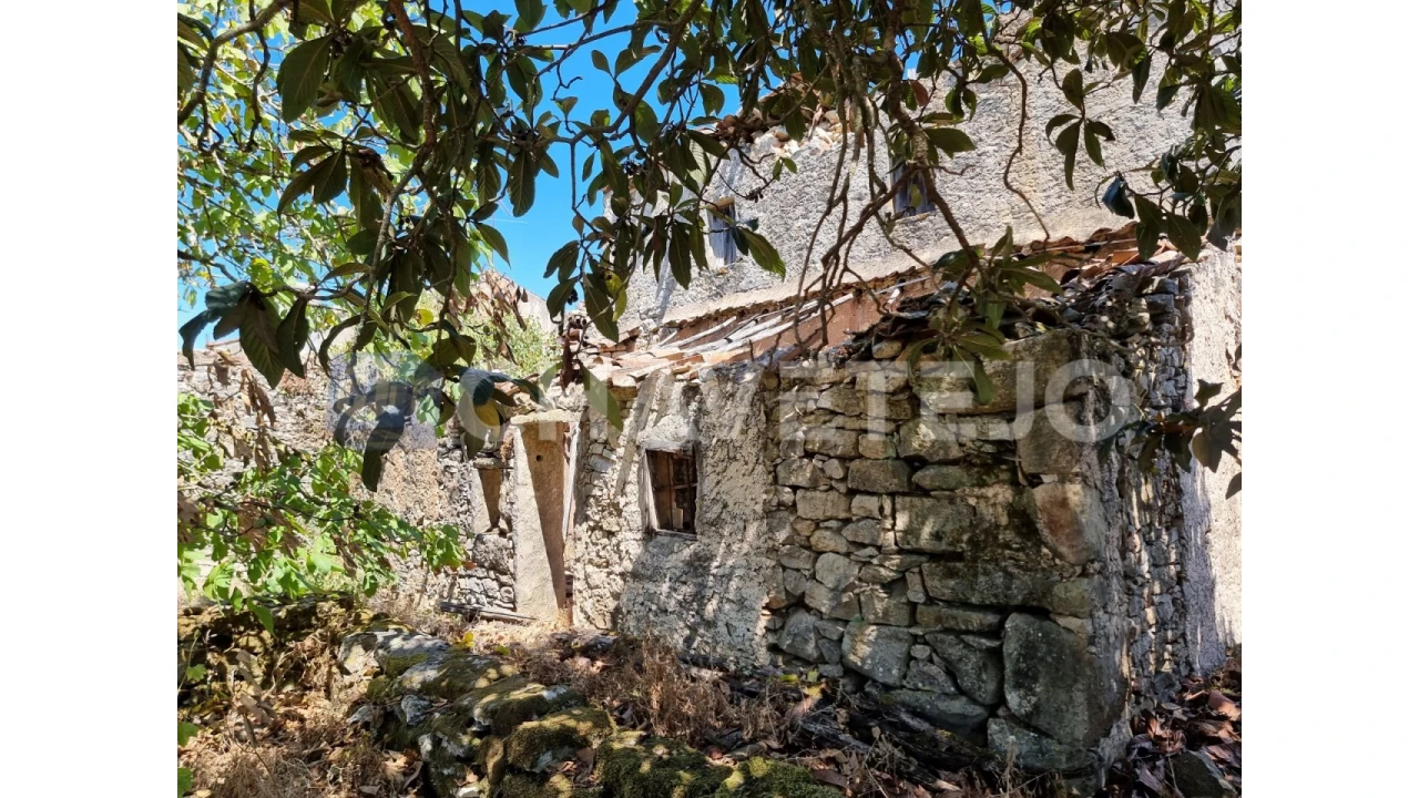 Moradia T4 para Venda em Chãos Foto 7