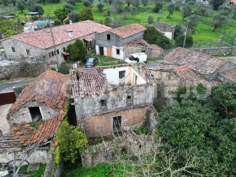 Moradia T4 para Venda em Chãos Foto 17