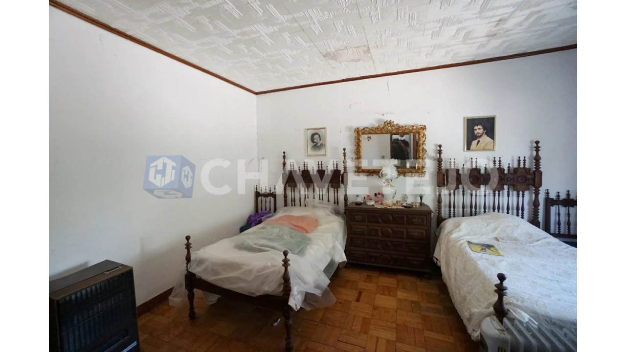 Quinta T2 para Venda em São João Baptista e Santa Maria dos Olivais Foto 11