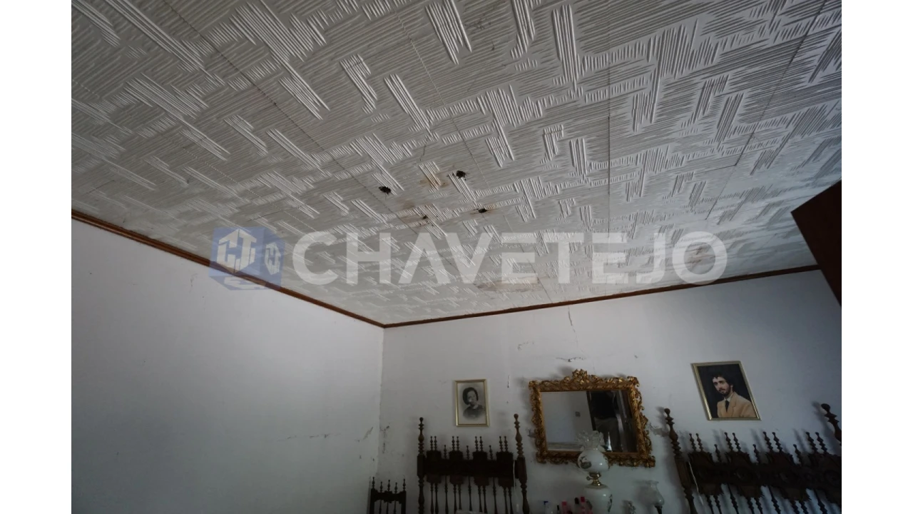 Quinta T2 para Venda em São João Baptista e Santa Maria dos Olivais Foto 13