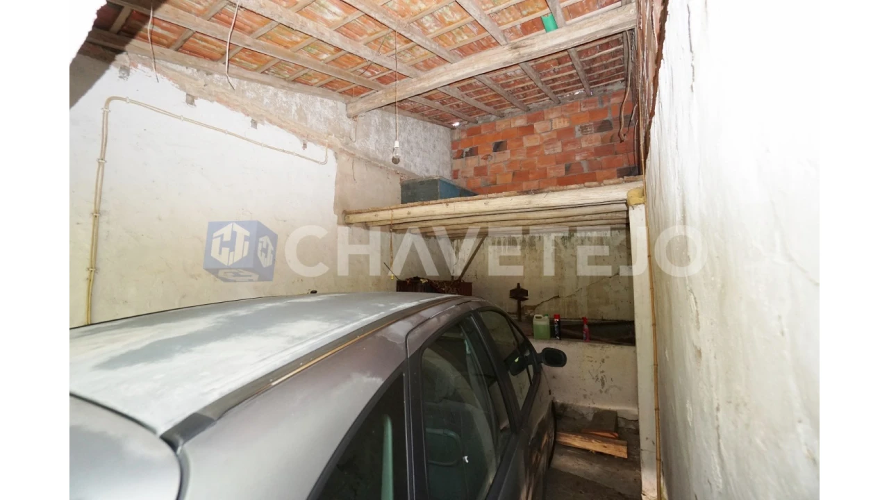 Quinta T2 para Venda em São João Baptista e Santa Maria dos Olivais Foto 17