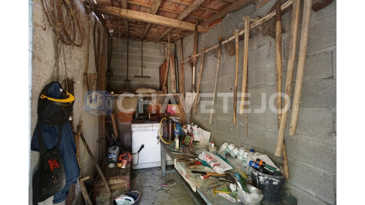 Quinta T2 para Venda em São João Baptista e Santa Maria dos Olivais Foto 29