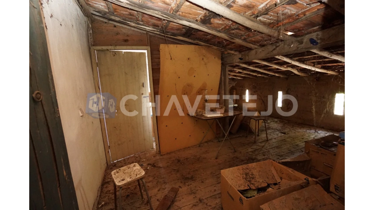 Quinta T2 para Venda em São João Baptista e Santa Maria dos Olivais Foto 31