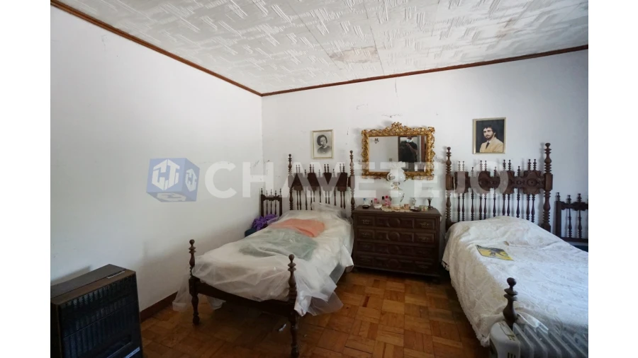 Quinta T2 para Venda em São João Baptista e Santa Maria dos Olivais Foto 11