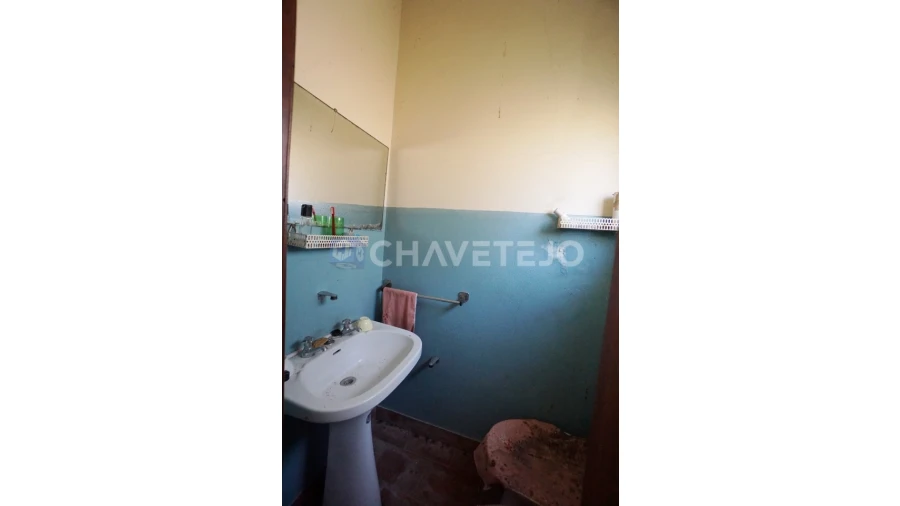 Quinta T2 para Venda em São João Baptista e Santa Maria dos Olivais Foto 12