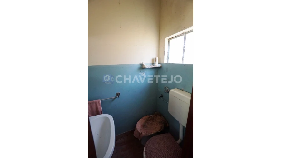 Quinta T2 para Venda em São João Baptista e Santa Maria dos Olivais Foto 14