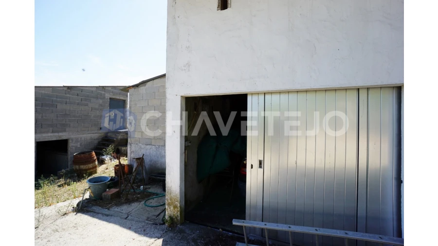 Quinta T2 para Venda em São João Baptista e Santa Maria dos Olivais Foto 19