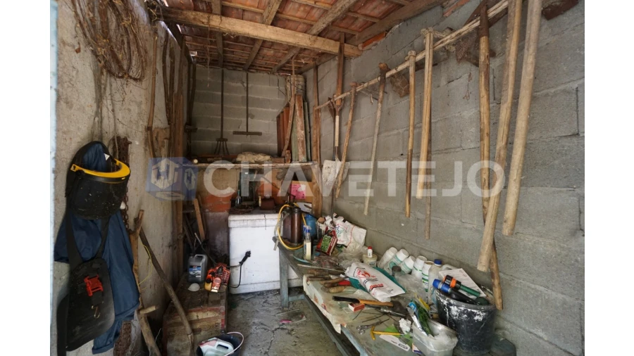 Quinta T2 para Venda em São João Baptista e Santa Maria dos Olivais Foto 29