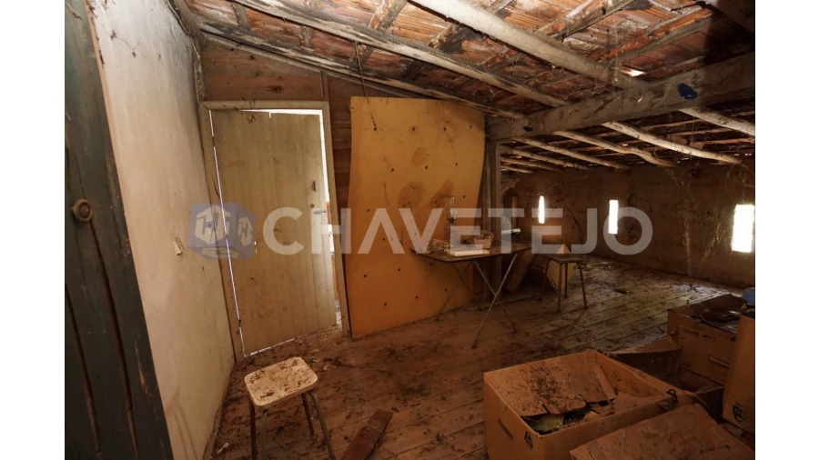 Quinta T2 para Venda em São João Baptista e Santa Maria dos Olivais Foto 31