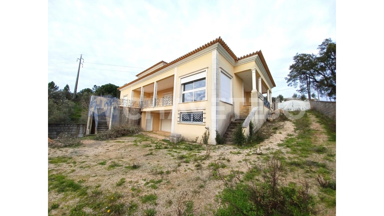 Moradia T3 para Venda em Além da Ribeira e Pedreira Foto 5