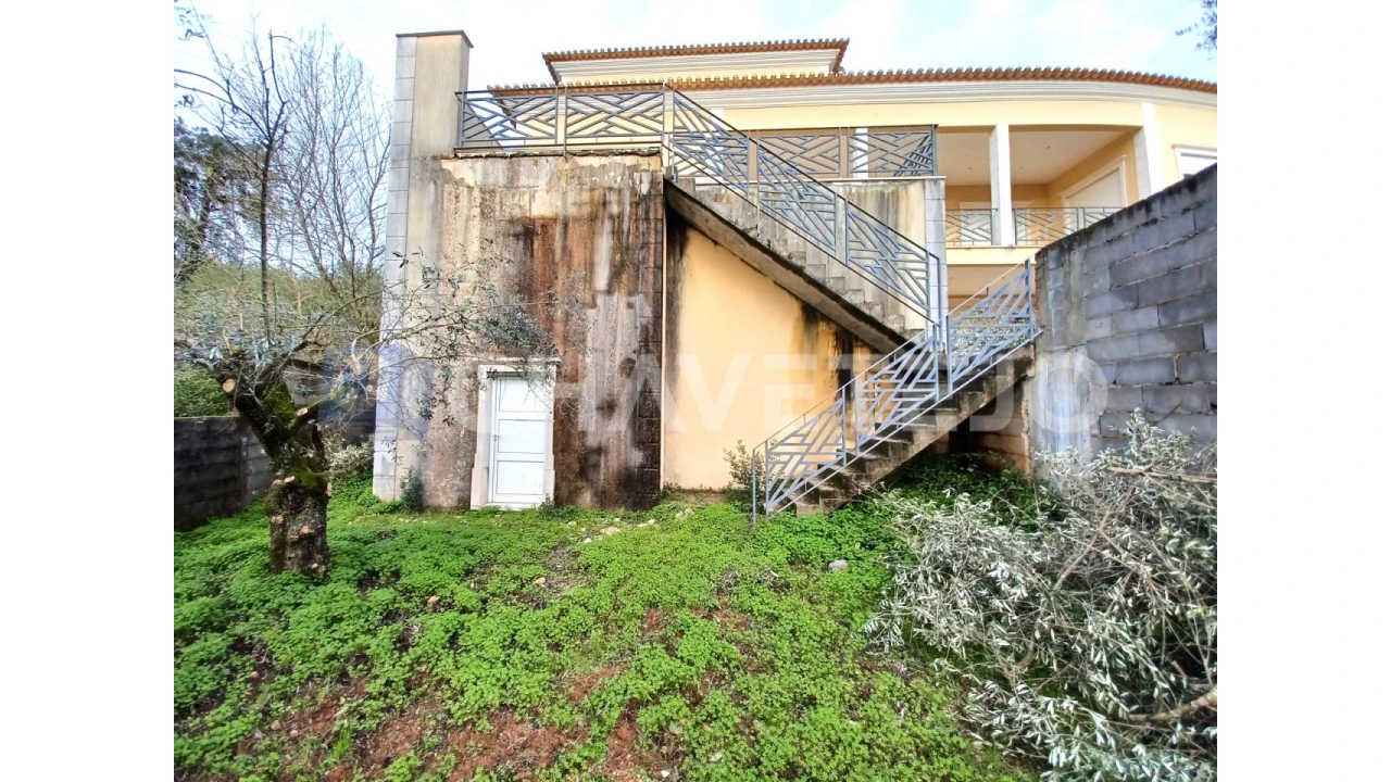 Moradia T3 para Venda em Além da Ribeira e Pedreira Foto 6