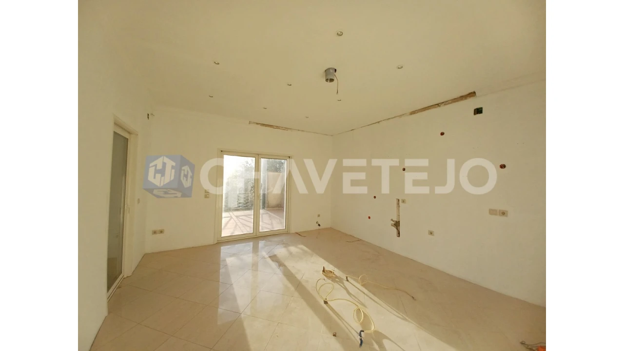 Moradia T3 para Venda em Além da Ribeira e Pedreira Foto 16