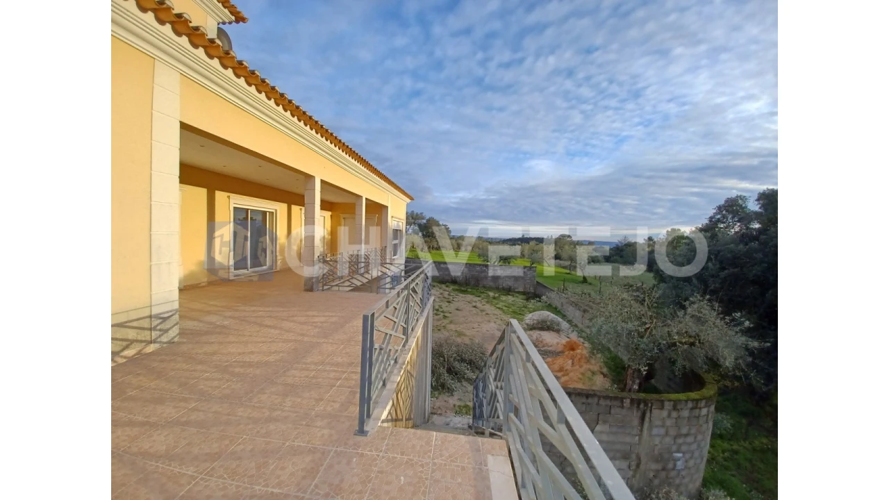 Moradia T3 para Venda em Além da Ribeira e Pedreira Foto 18