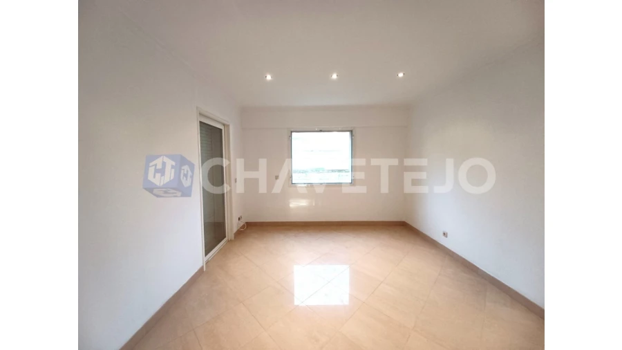 Moradia T3 para Venda em Além da Ribeira e Pedreira Foto 13