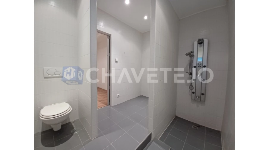 Moradia T3 para Venda em Além da Ribeira e Pedreira Foto 24