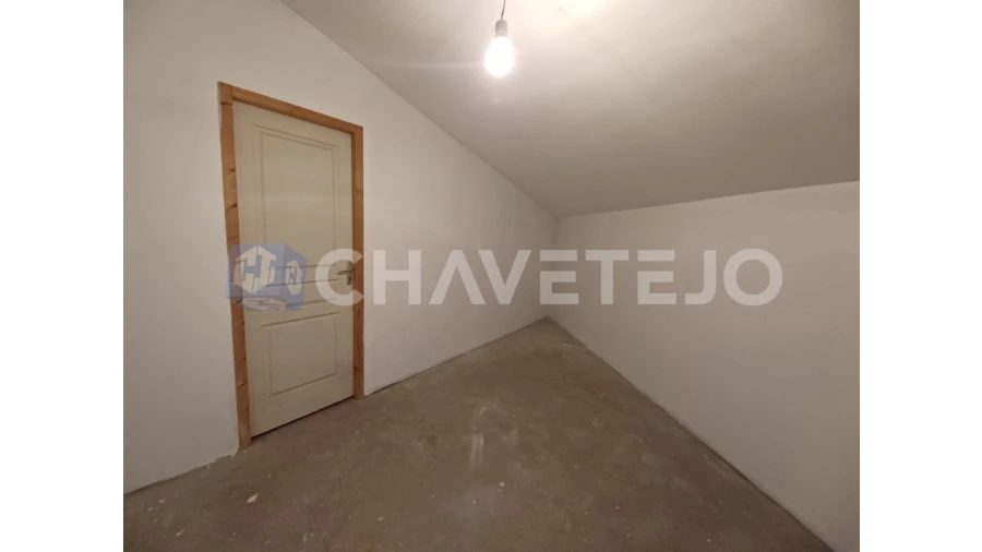 Moradia T3 para Venda em Além da Ribeira e Pedreira Foto 33